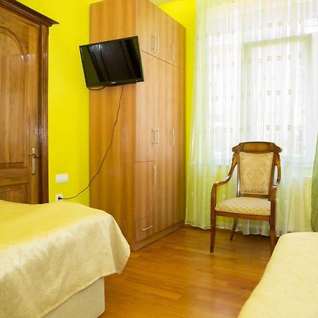 Hotel Black Sea House バトゥーミ エクステリア 写真