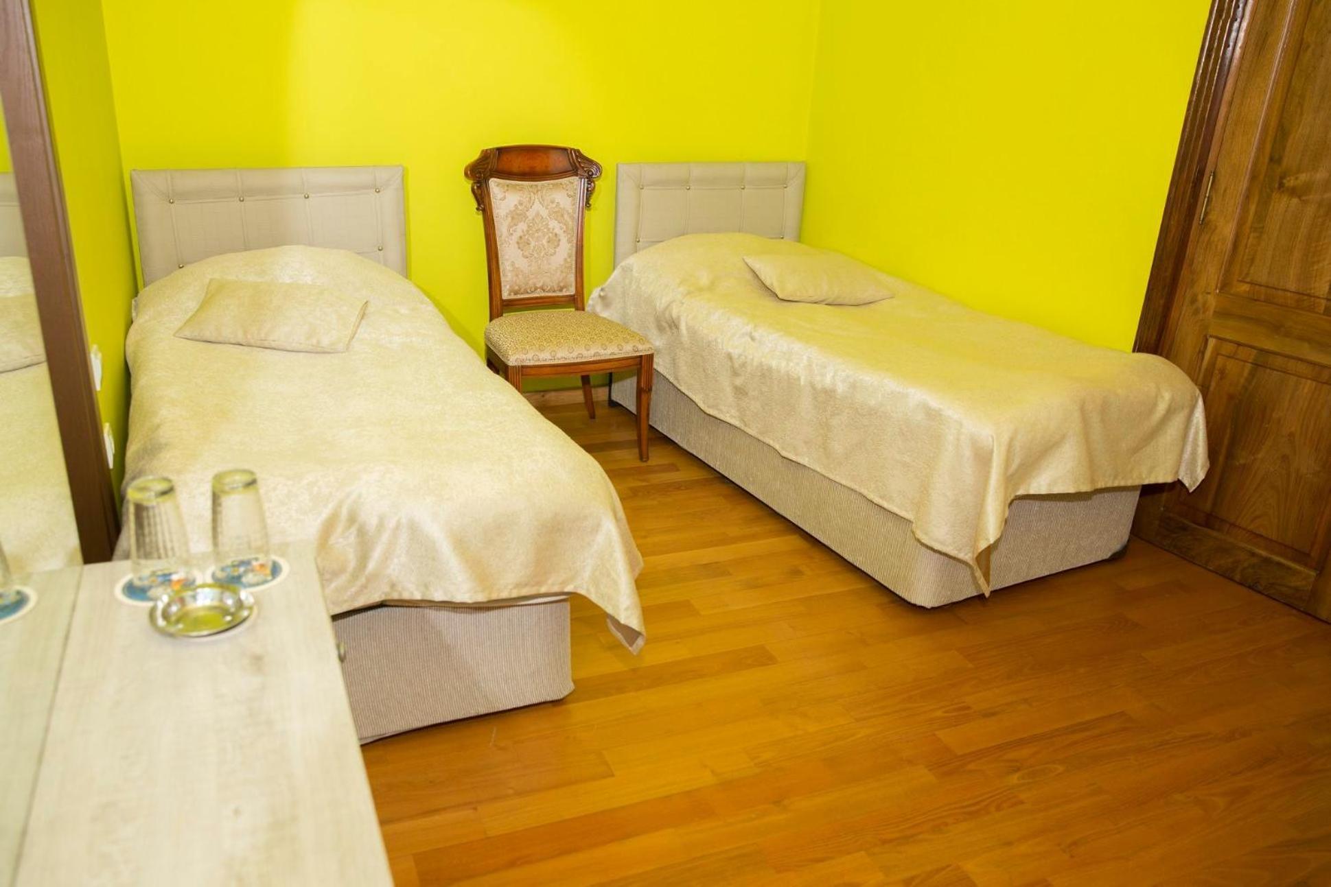 Hotel Black Sea House バトゥーミ エクステリア 写真